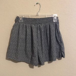 American Eagle high waisted shorts (4)